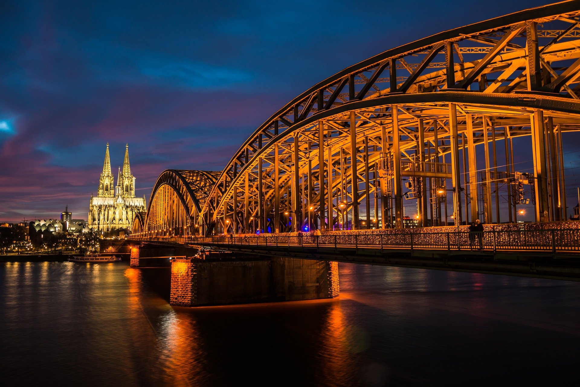 logistikdienstleister standort köln